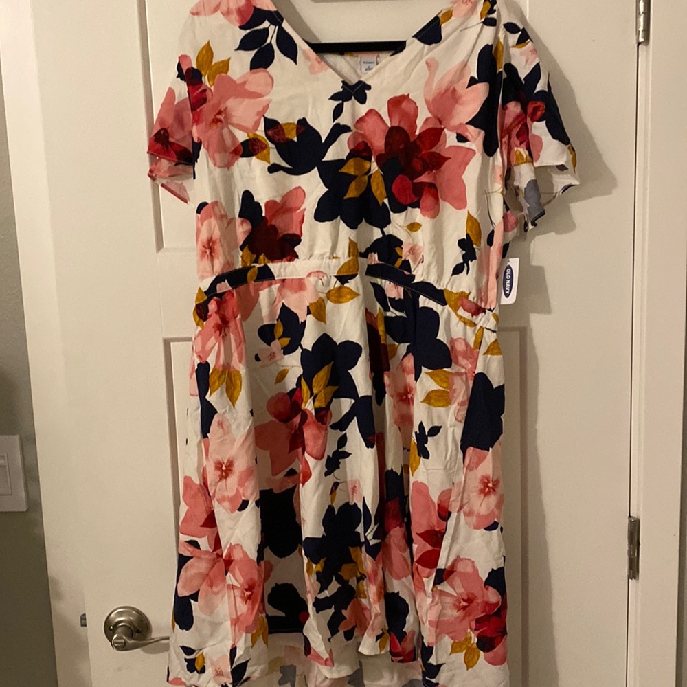 NWT Old Navy Flutter Sleeve Dress